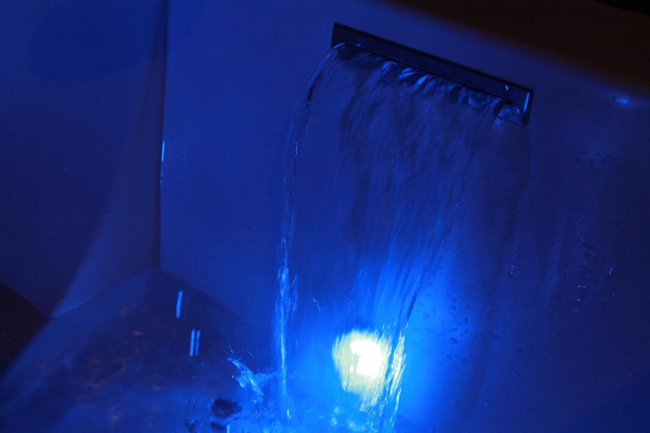 The Down Town Nenad'S Spa Dijon Ngoại thất bức ảnh