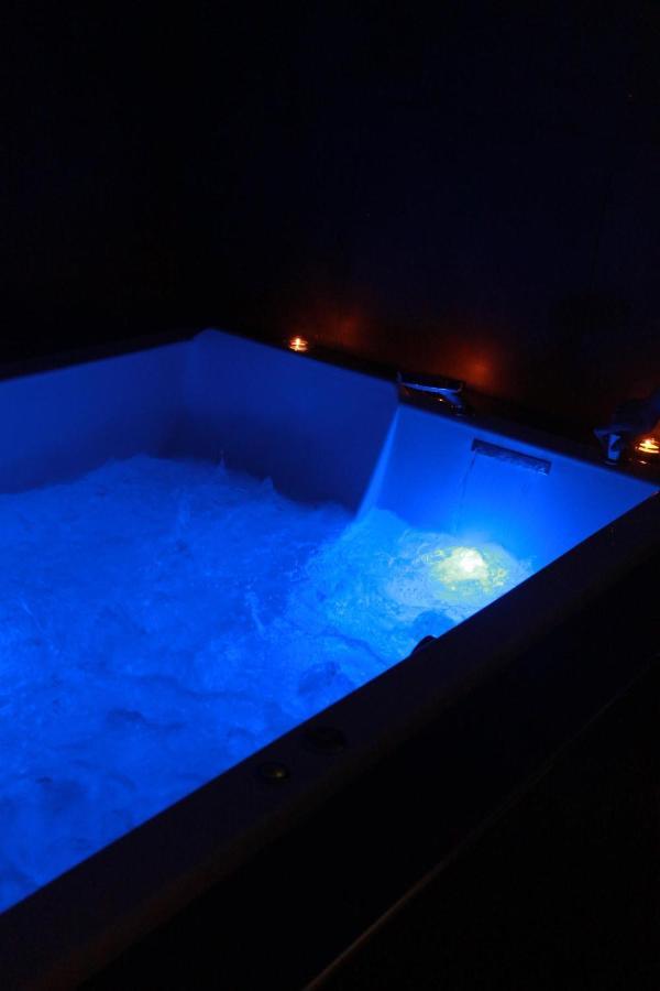 The Down Town Nenad'S Spa Dijon Ngoại thất bức ảnh